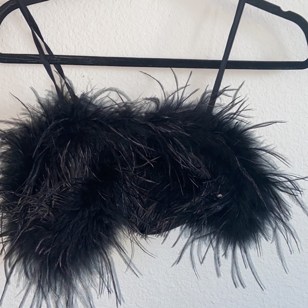 Black Feather crop top